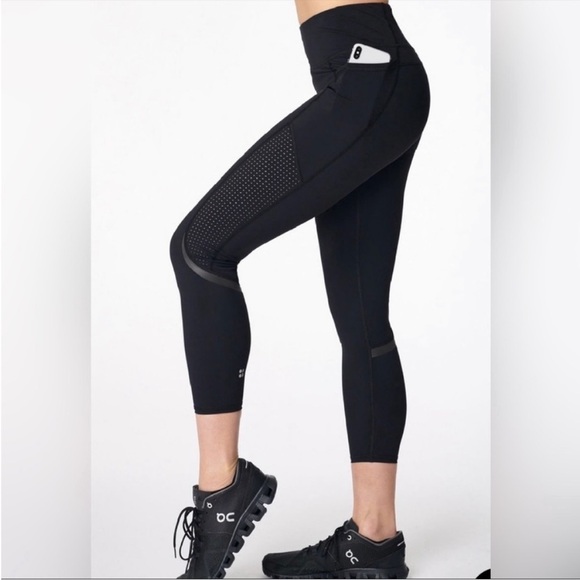 Sweaty Betty Pants - Sweaty Betty Zero Gravity High-Waisted 7/8 Leggings- Black